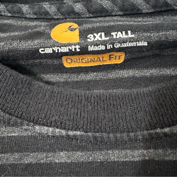 Carhartt Black Short Sleeve Tee with Textured Design - Picture 3 of 4